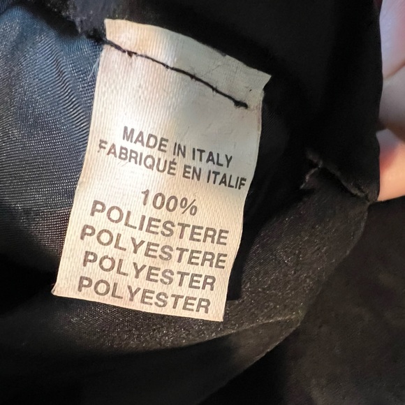 Italian Made AMATI Black Vest, Zip Front, Faux Fur Outside with POCKETS - Picture 12 of 13